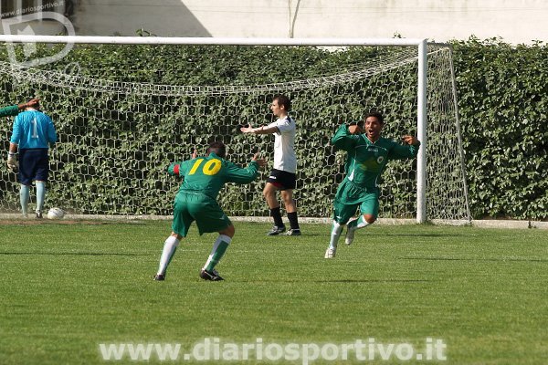 Il tiro di Carmelo Sollai si insacca alle spalle di Bonu